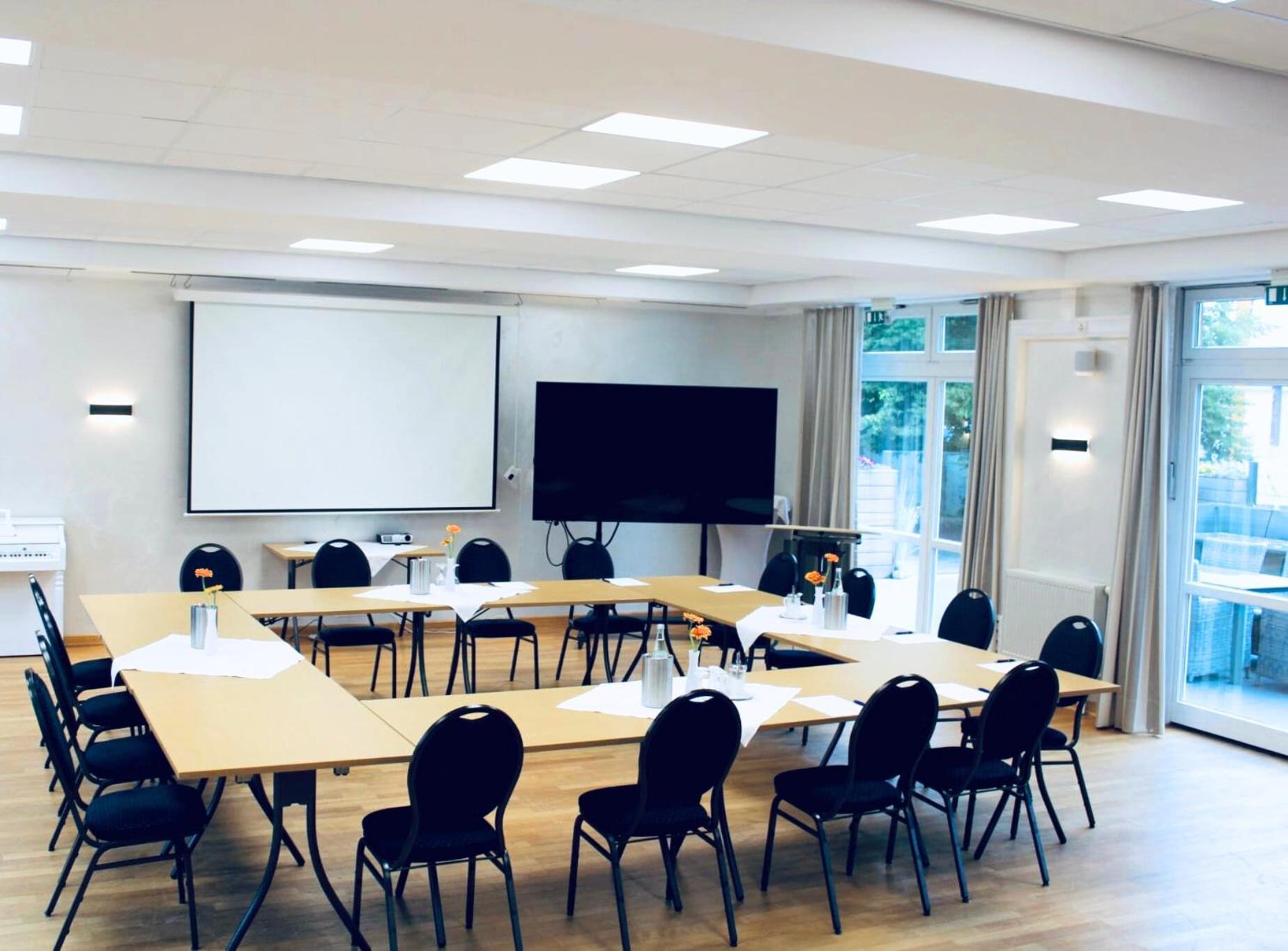 Hotel Adler & Eventlocation Gmbh Itzehoe Eksteriør billede
